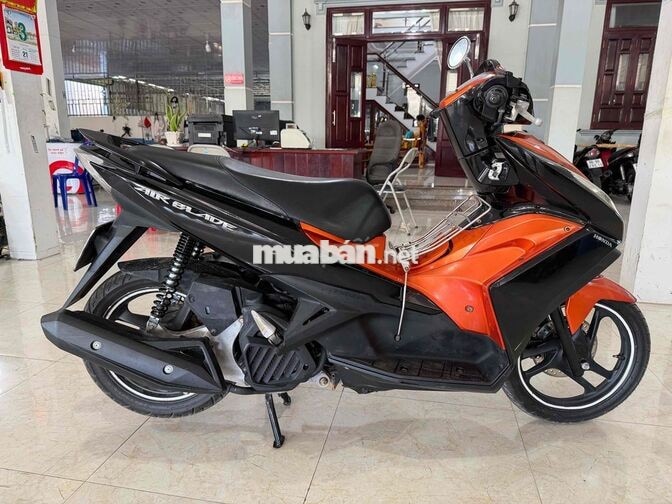 Honda Air Blade 125 2014 Cam đen