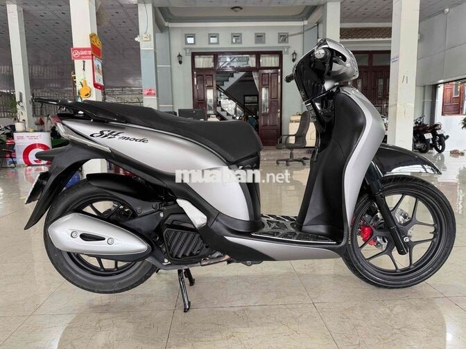 Honda SH Mode 2018  Bạc