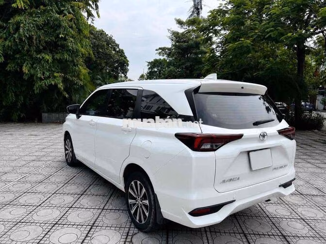Em cần bán Toyota Avanza 1.5 AT 2023 zin cả xe