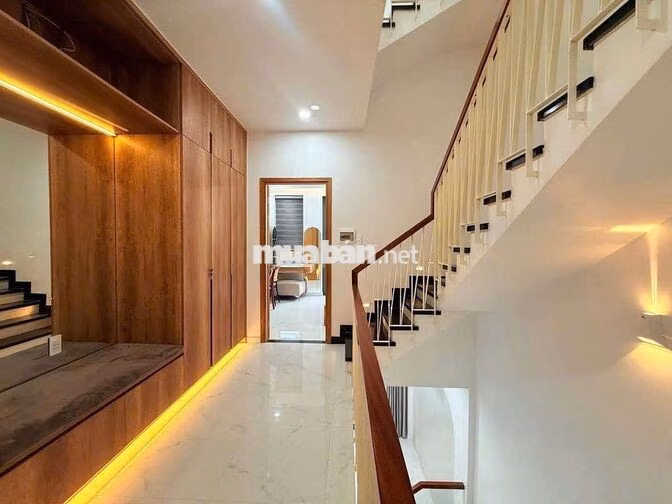 Nhà LÊ VĂN QUỚI [4x13, 3 lầu, 3pn, 4toilet] Full nội thất