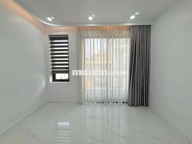 Nhà LÊ VĂN QUỚI [4x13, 3 lầu, 3pn, 4toilet] Full nội thất