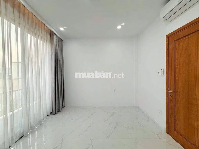 Nhà LÊ VĂN QUỚI [4x13, 3 lầu, 3pn, 4toilet] Full nội thất