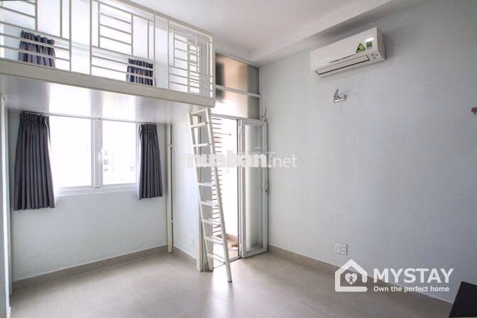Ban công cửa sổ thoáng - Trương Công Định Quận Tân Bình 4tr/tháng