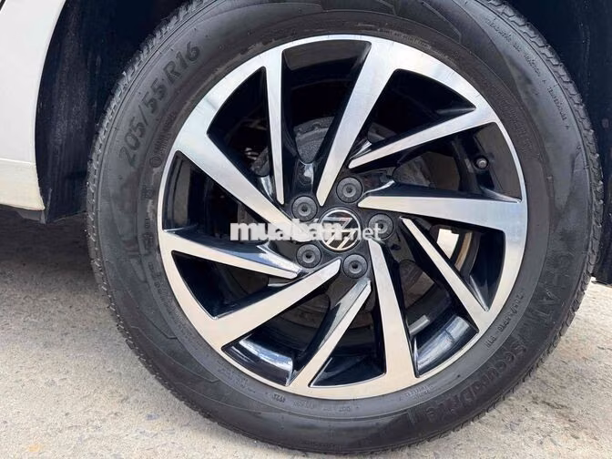 Volkswagen Virtus 2022 bản Luxury