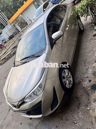Toyota Vios 2019 E MT Số sàn Vàng cát