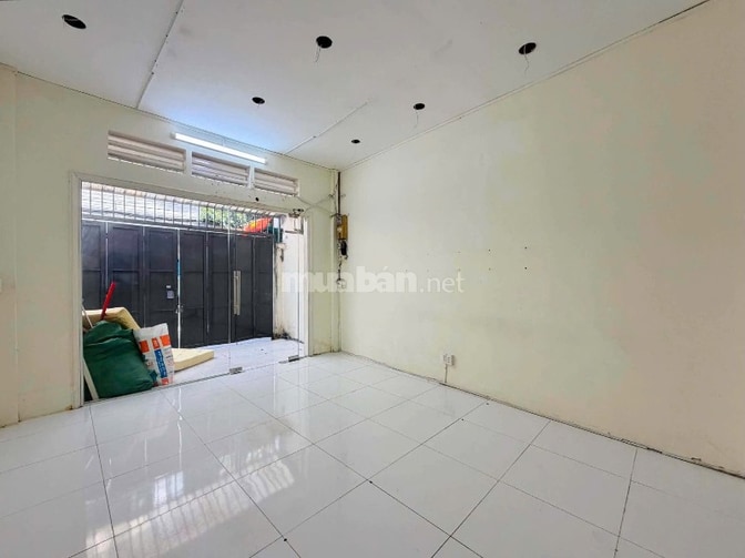 ⭐️Nhà 2 lầu DT:4,3x21m, 2 mặt hẻm xe hơi 5m Lê Quang Định, P7.
