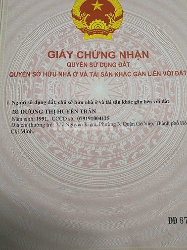 Bán nhà Quận 9 1 trệt 3 lầu cạnh vinhome