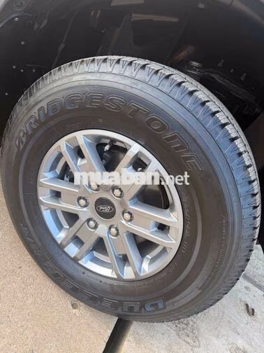 Ford Ranger XLS 2024 Xám Tự động