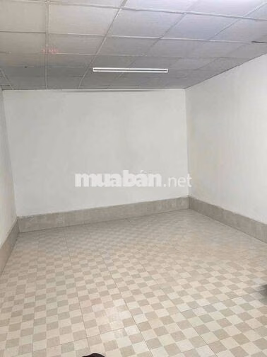 CHO THUÊ NHÀ CẤP 4(6x30) ĐƯỜNG XE TẢI GẦN LOTE , P.TÂN HƯNG Q7