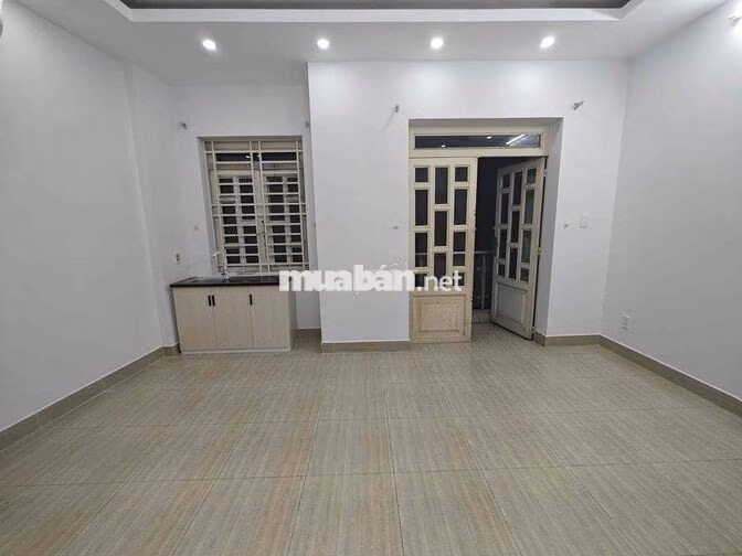 STUDIO BANCOL  NGAY ĐH CÔNG THƯƠNG - TÂY THẠNH - LÊ TRỌNG TẤN