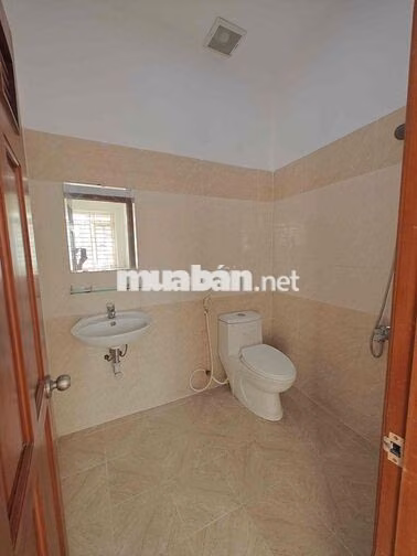 STUDIO BANCOL  NGAY ĐH CÔNG THƯƠNG - TÂY THẠNH - LÊ TRỌNG TẤN