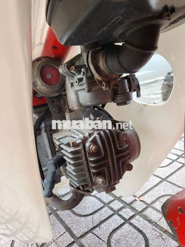 Honda DD 70 màu Đỏ biển số thành phố