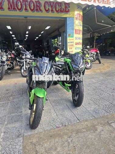 Kawasaki Z300 Xanh lá Xe phân khối lớn
