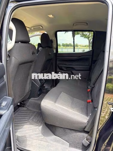 Ford Ranger XLS 4x2 AT 2025 Lướt 2v Biển SG 1 Chủ