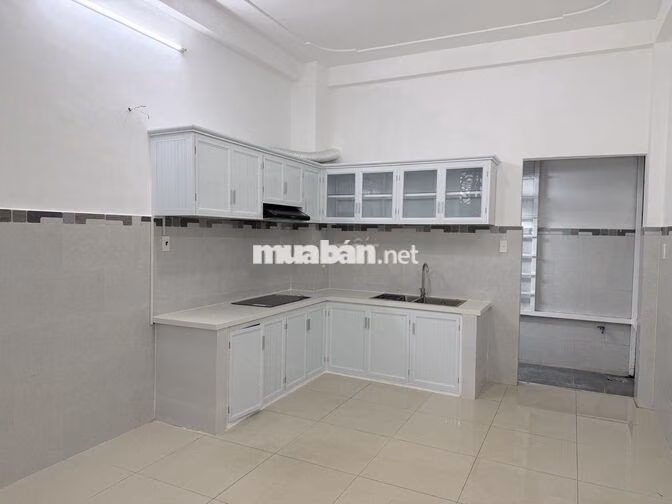 CHO THUÊ NHÀ NGUYÊN CĂN MẶT TIỀN LÊ NIỆM - 1 TRỆT 3 LẦU SÂN THƯỢNG