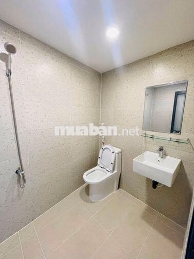 chủ gửi cho căn góc DT 155m mà giá chỉ 9tr tháng 