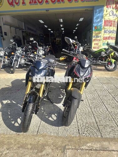 Yamaha TFX Đen, Đỏ Xe côn tay