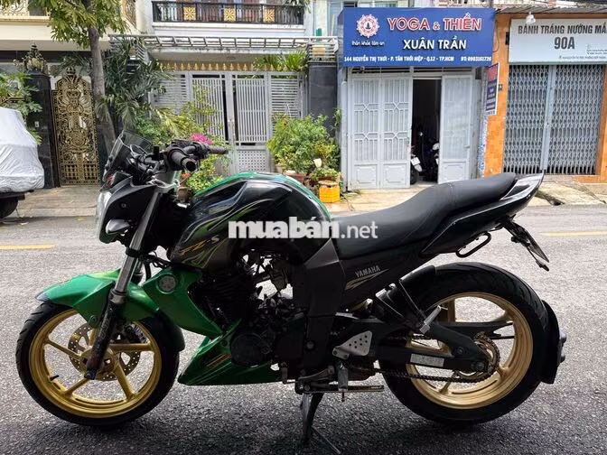 Yamaha FZS150 Đen, Xanh lá Xe côn tay