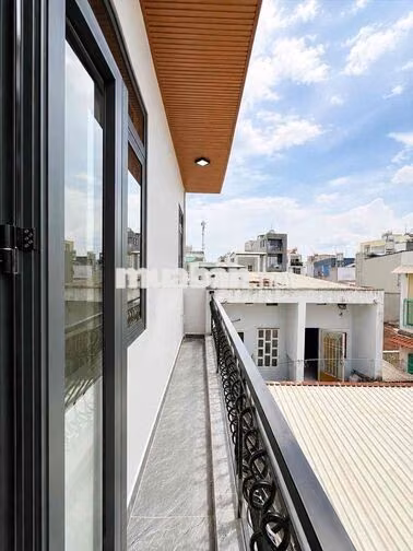 Bán nhà Hoàng Trọng Mậu Quận 7, 3 tầng, ngang 5m, hơn 80m² sử dụng