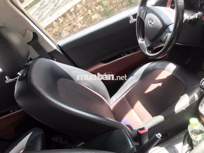 Hyundai Grand i10 Số sàn Nâu
