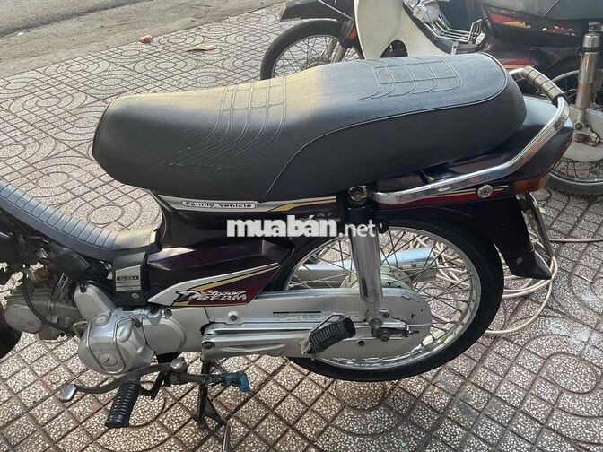 Honda Dream Super Nâu