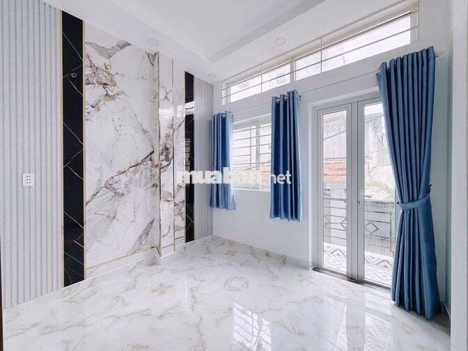 Bán nhà Bùi Văn Ba, 3 tầng,sổ hồng riêng , 4PN, 3WC, full nội thất mới