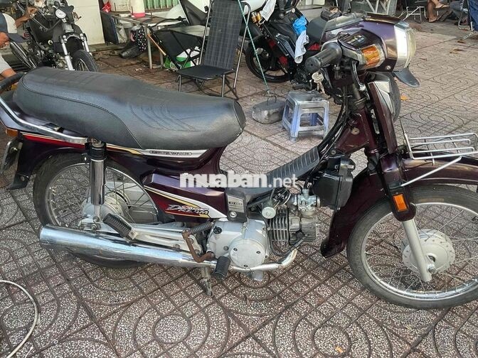 Honda Dream Super Nâu