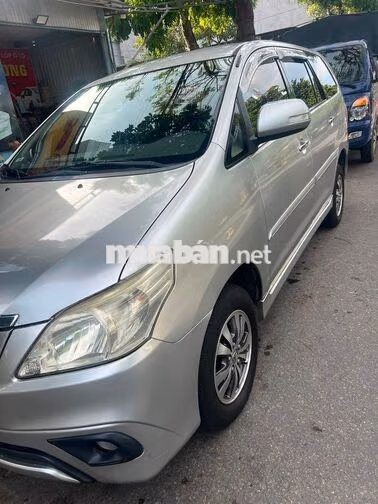 Toyota Innova E 2015 Số sàn Bạc 8 chỗ