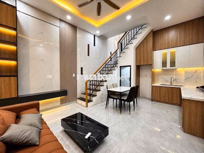 Bán nhà Hoàng Trọng Mậu Quận 7, 3 tầng, ngang 5m, hơn 80m² sử dụng