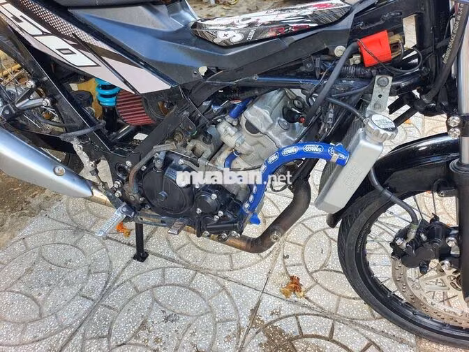 Suzuki Satria F150 Đen Côn tay 68+9