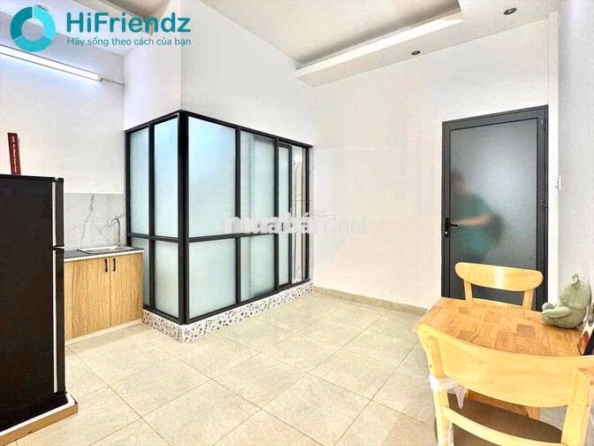 CHO THUÊ CĂN 1PN 45m2, BANCON NGAY BẾN XE QUẬN 8