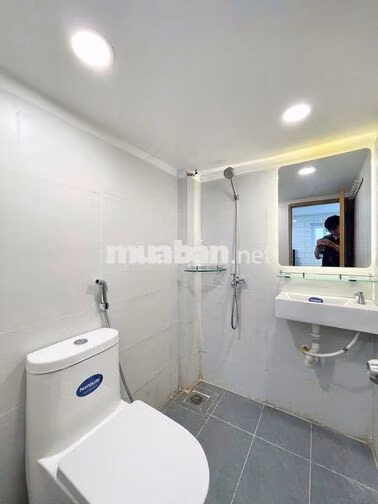 NỘI THẤT CƠ BẢN - ĐI BỘ TỚI TRƯỜNG ĐẠI HỌC CÔNG NGHIỆP - 31/8 TRỐNG 