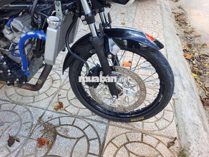 Suzuki Satria F150 Đen Côn tay 68+9