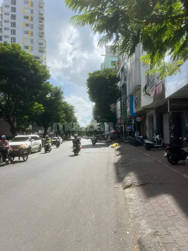 CHO THUÊ NHÀ NGUYÊN CĂN  MT 438 CAO THẮNG, P.12 QUẬN 10