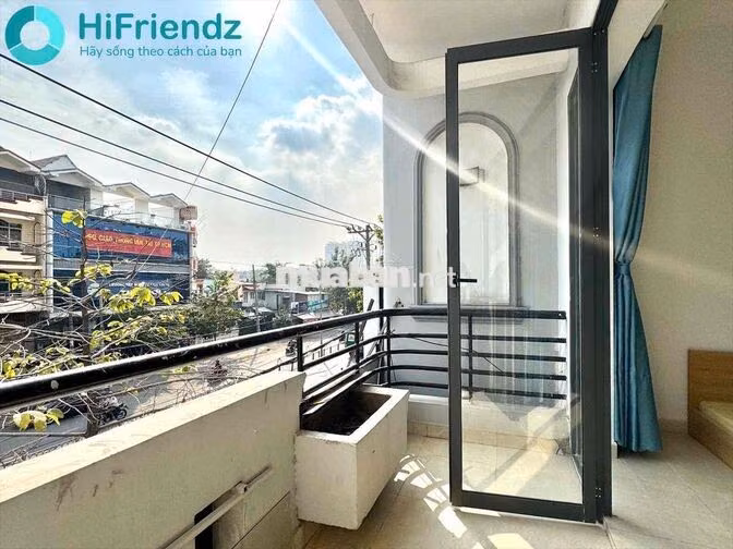 CHO THUÊ CĂN 1PN 45m2, BANCON NGAY BẾN XE QUẬN 8