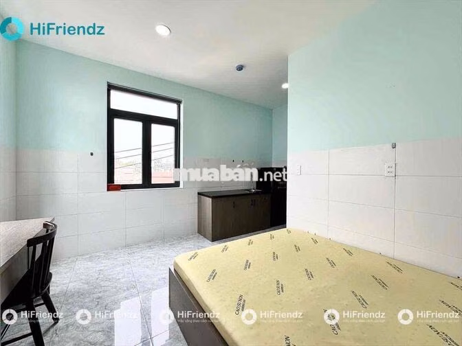 STUDIO ĐI BỘ QUA ĐH VĂN LANG cs 3