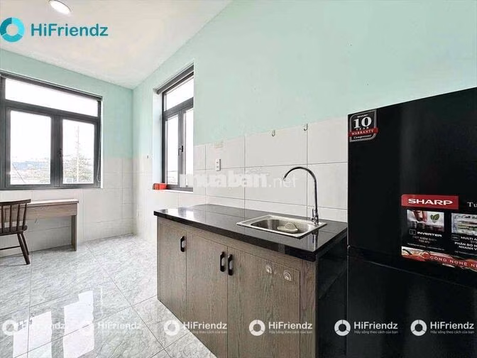 STUDIO ĐI BỘ QUA ĐH VĂN LANG cs 3