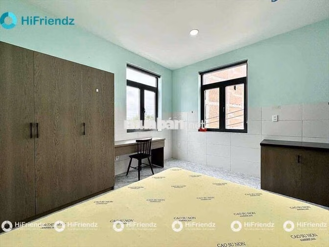 STUDIO ĐI BỘ QUA ĐH VĂN LANG cs 3