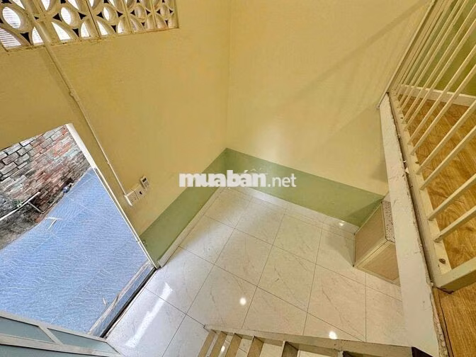 Phòng duplex siêu rộng gần ngay Làng ĐH, NLU, HUB, UTE, HUTECH, UEL