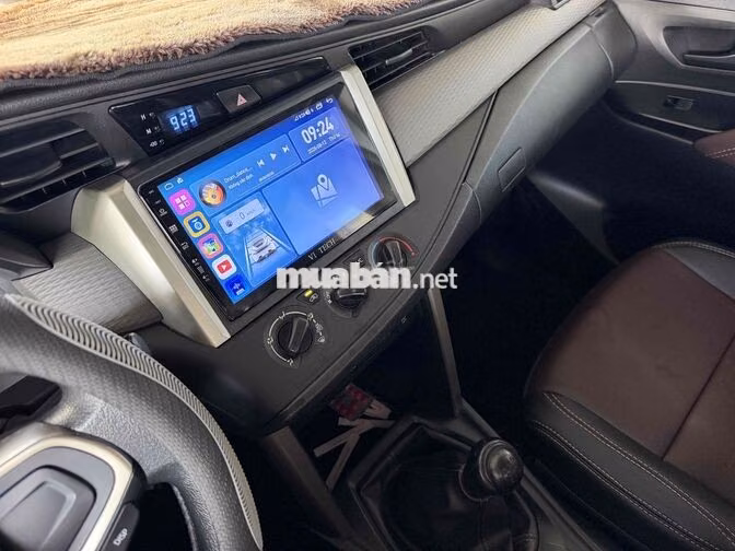 Toyota Innova E 2019 Số sàn Bạc 7 chỗ