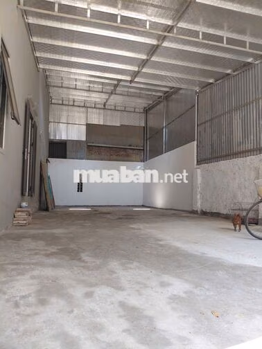 Cho thuê xưởng giá rẻ: xưởng mặt bằng điện tích 100m2, đường 2,5m