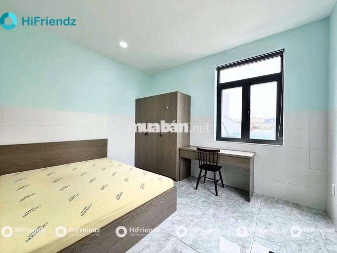 STUDIO ĐI BỘ QUA ĐH VĂN LANG cs 3
