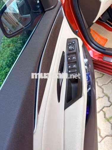 VinFast Lux A 2.0 Premium 2019 Đỏ