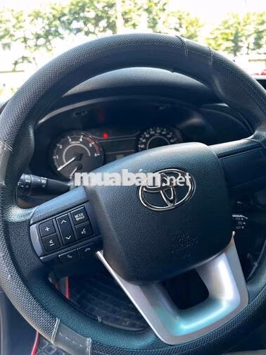 Toyota Hilux 2018AT đk2019 siêu đẹp