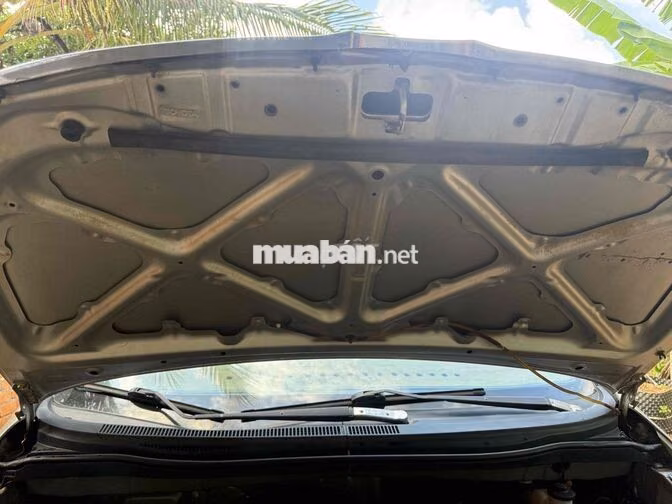 Toyota Innova 2006g Vàng cát