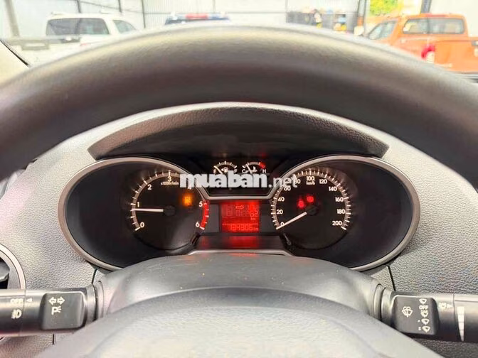Mazda BT50 2016 số sàn 2 cầu