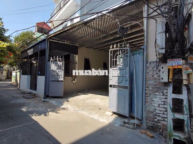 Cho thuê xưởng giá rẻ: xưởng mặt bằng điện tích 100m2, đường 2,5m