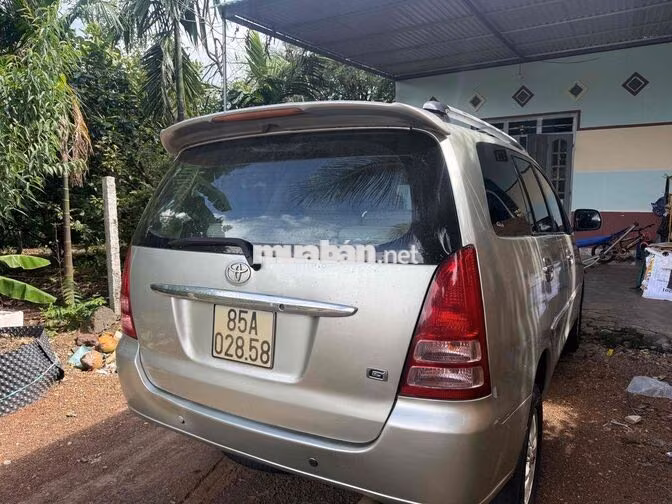 Toyota Innova 2006g Vàng cát