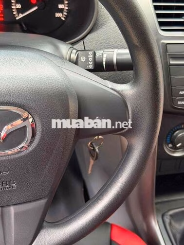Mazda BT50 2016 số sàn 2 cầu