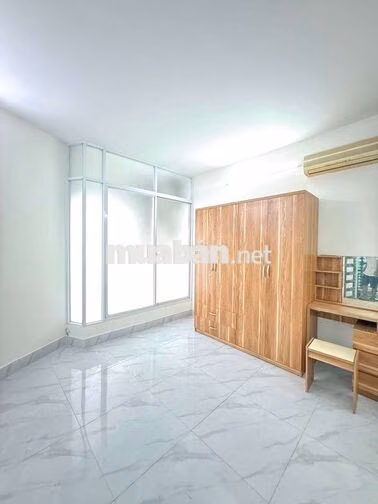 Nhà riêng, 3 tầng×53m2. ngang lớn, vài bước chân ra đường nhựa 2 Ô tô